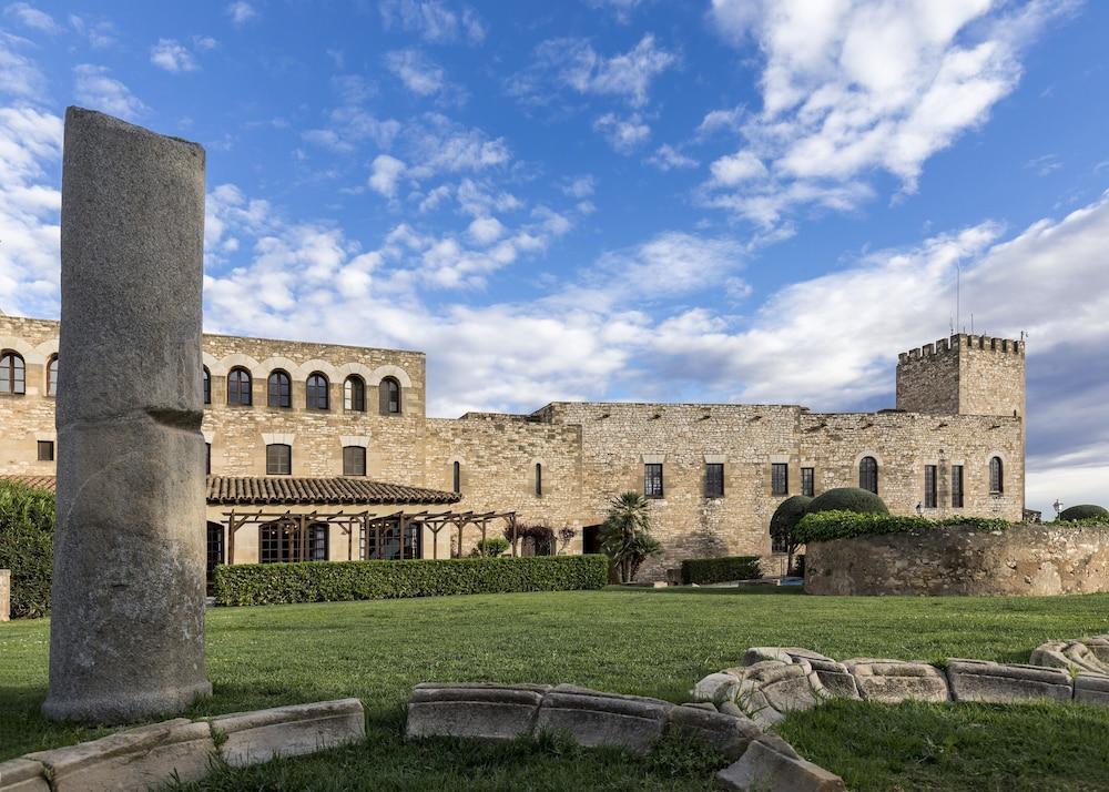 Parador De Tortosa Exterior photo